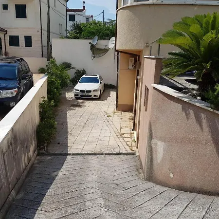 Appartement Magdalena Galileo Sa Pogledom Na I Plazu Makarska